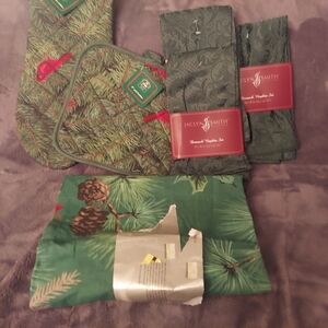 Holiday Kitchen Linens (11 pc.)